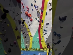 Gimnasio de escalada en la pared